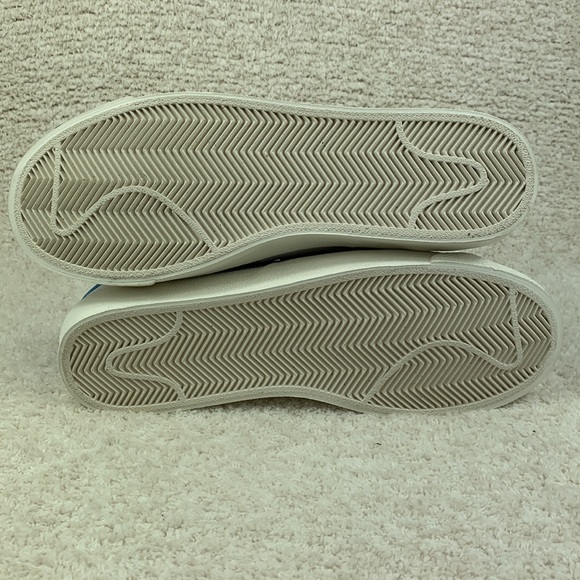 BIG KIDS' NIKE BLAZER LOW '77 CASUAL SHOES - Picture 6 of 7